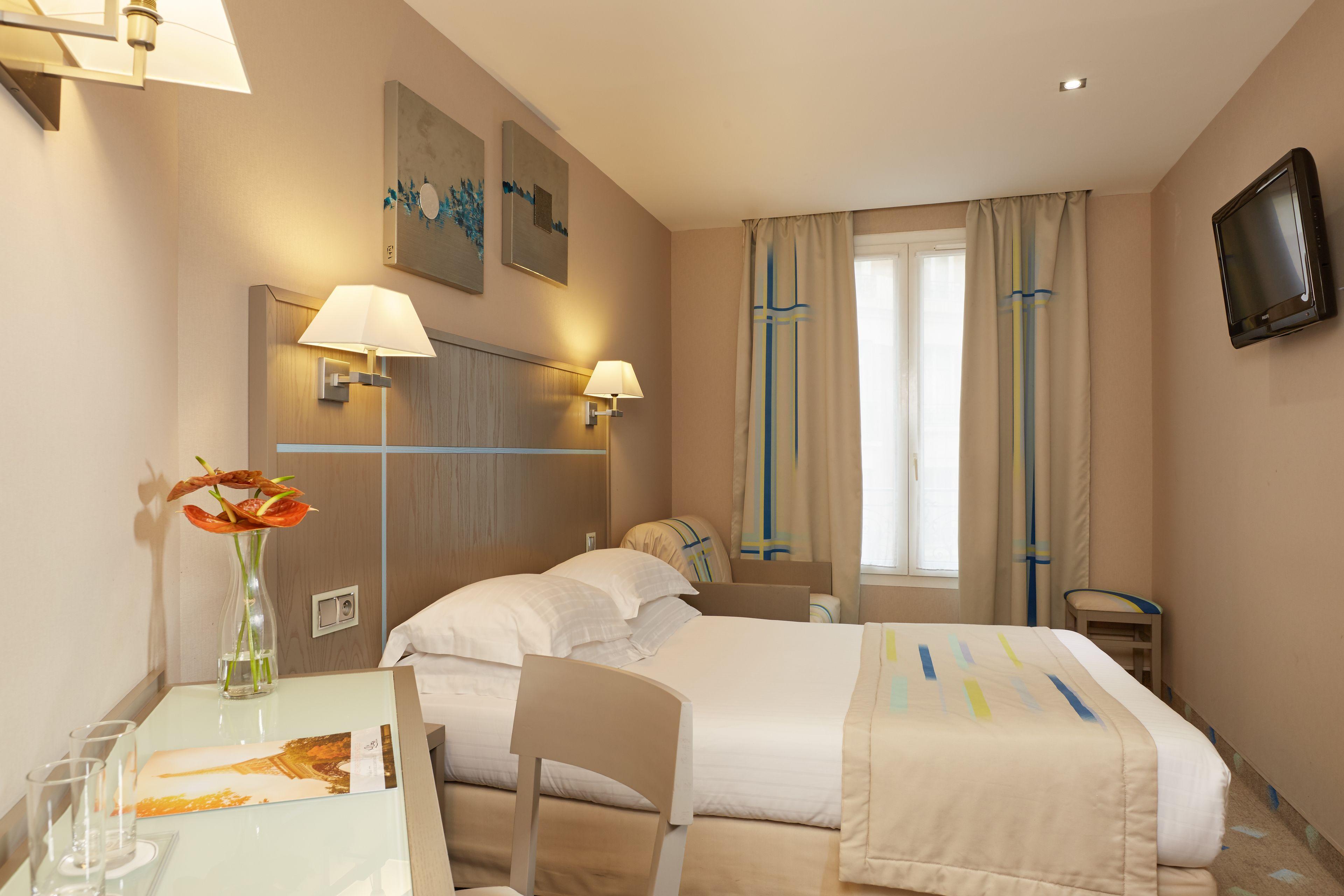 Hotel Alize Grenelle Tour Eiffel Paris