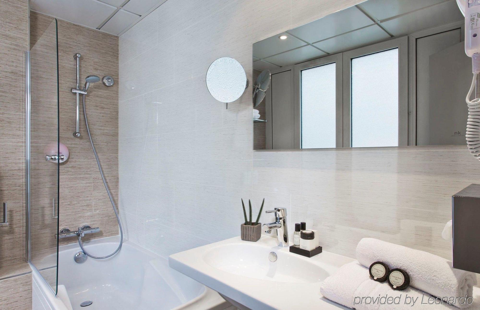 Hotel Alize Grenelle Tour Eiffel Paris